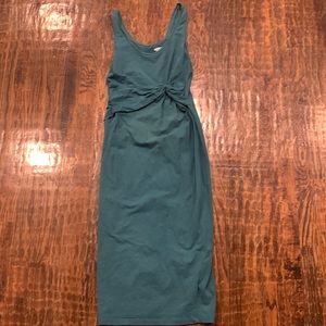 Old navy small maternity dress, excellent condition